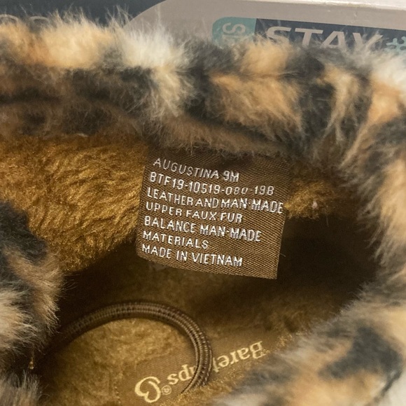 Baretraps Augustine Leopard lace-up Bootie. Size 9M. New w/box. - Picture 8 of 11
